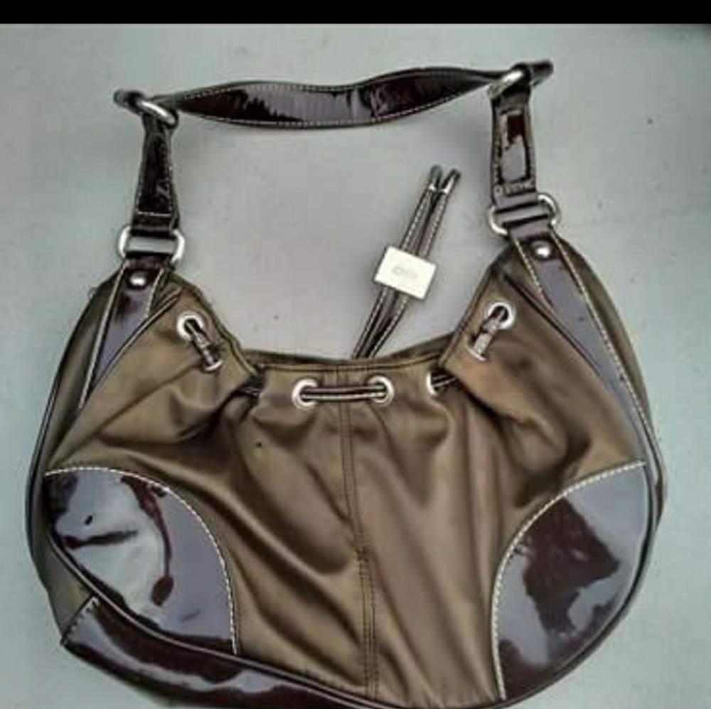 Chaps snap purse